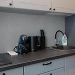 公寓 Modern With Ac, Dishwasher And Walk-in Closet *