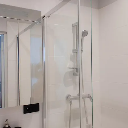 Modern With Ac, Dishwasher And Walk-in Closet * Riga