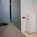 Modern With Ac, Dishwasher And Walk-in Closet