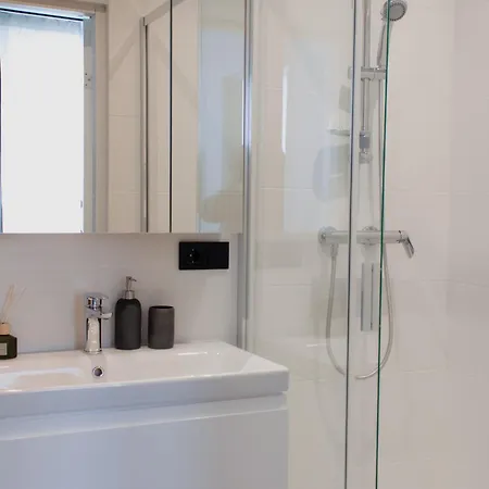 Modern With Ac, Dishwasher And Walk-in Closet Appartement Riga